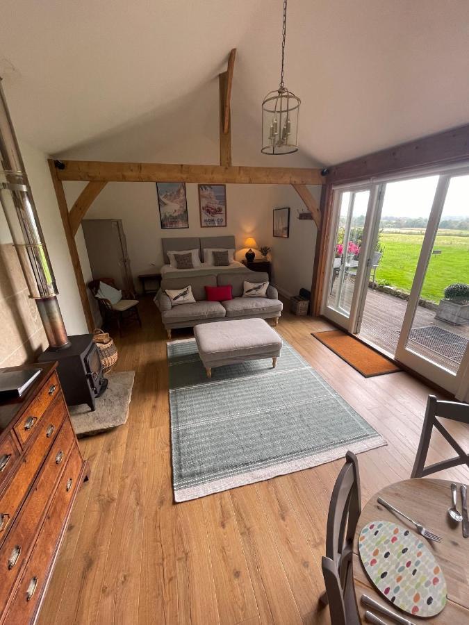Stunning Cabin With Incredible Views Near Goodwood Rogate 외부 사진