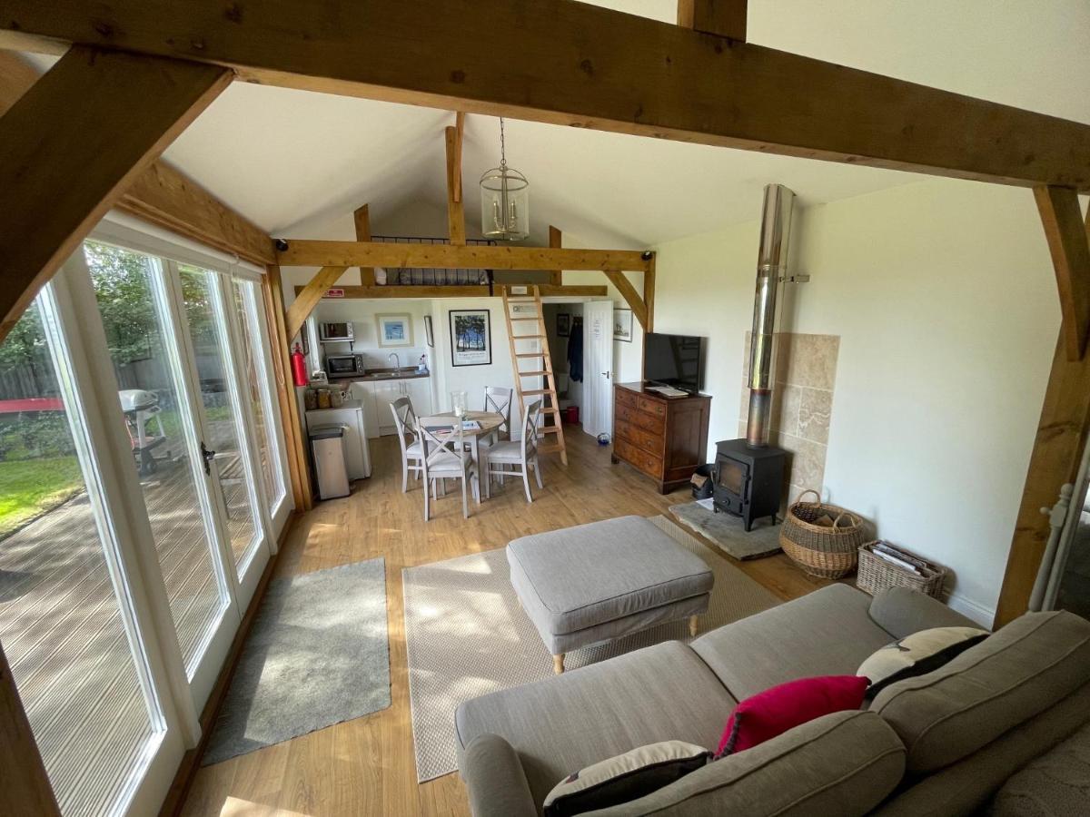 Stunning Cabin With Incredible Views Near Goodwood Rogate 외부 사진