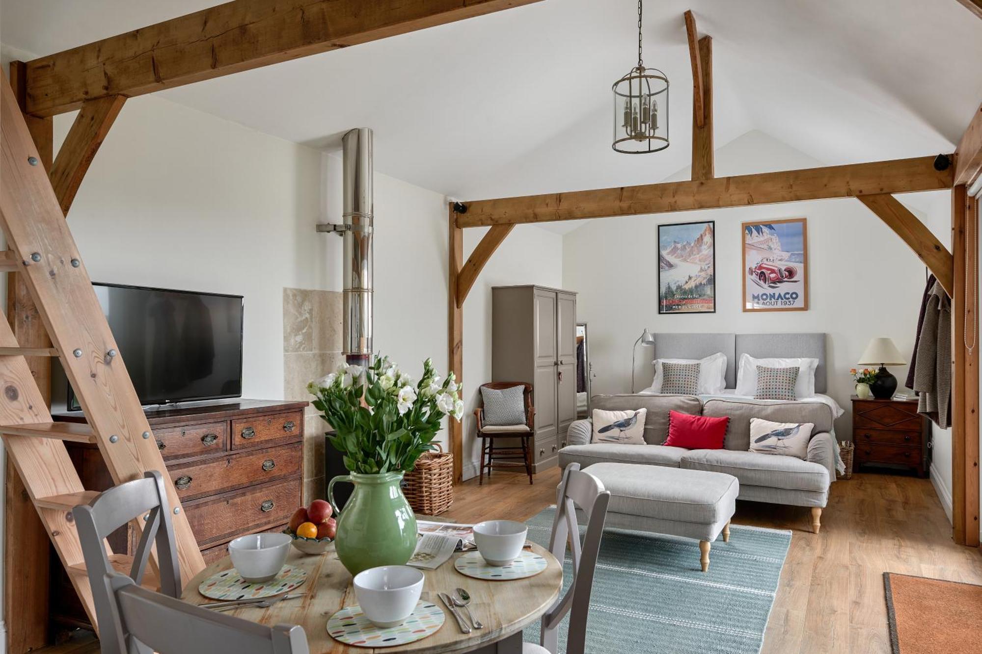 Stunning Cabin With Incredible Views Near Goodwood Rogate 외부 사진